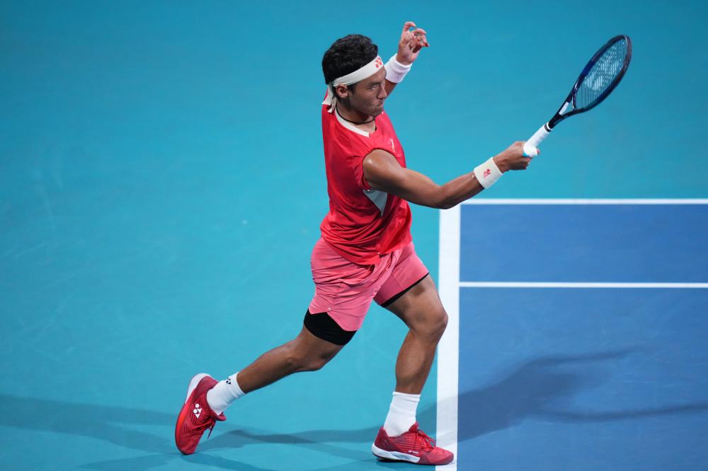 年轻后卫防守稳健，未来可期